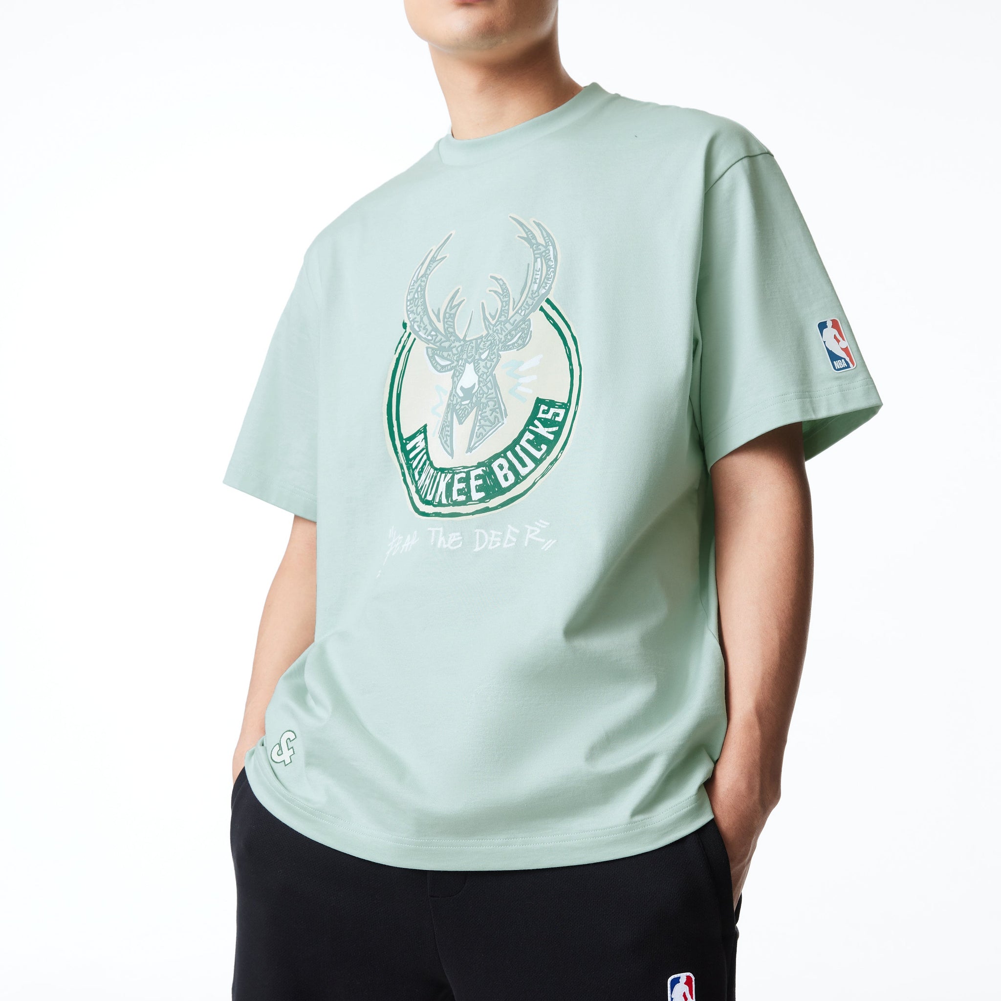 【NBA Collection】Milwaukee Bucks T-shirt 